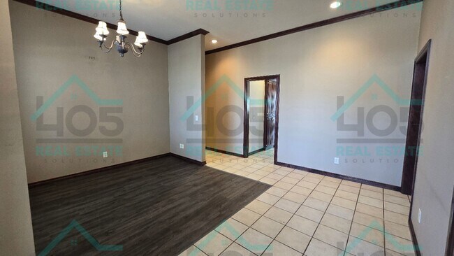 Foto del edificio - Lovley 4 Bedroom Plus an Office