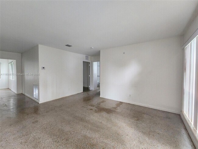 Building Photo - 1564 NW 31st Way
