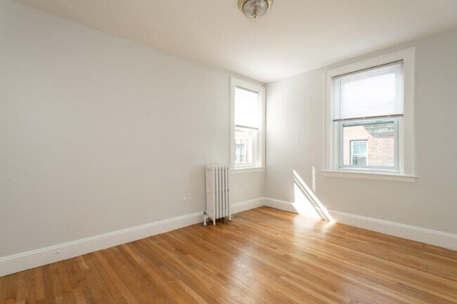 Foto del edificio - 137 Highland Ave