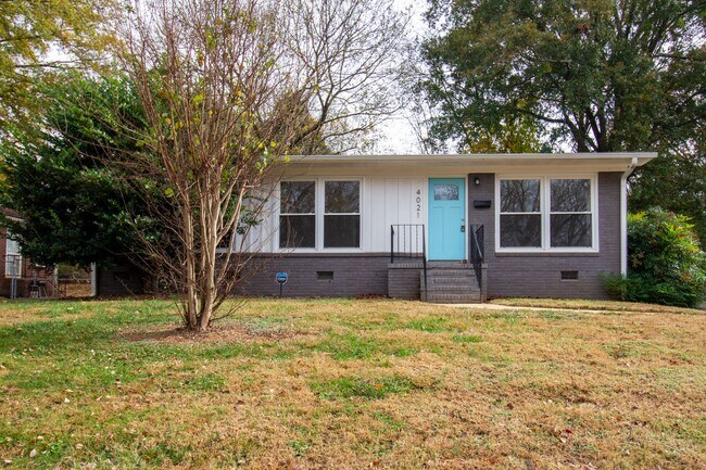 Foto del edificio - Cozy renovated ranch near Uptown