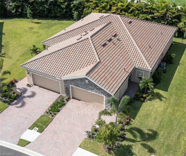Building Photo - 15120 Cortona Way