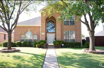 Building Photo - 2712 Summertree Dr