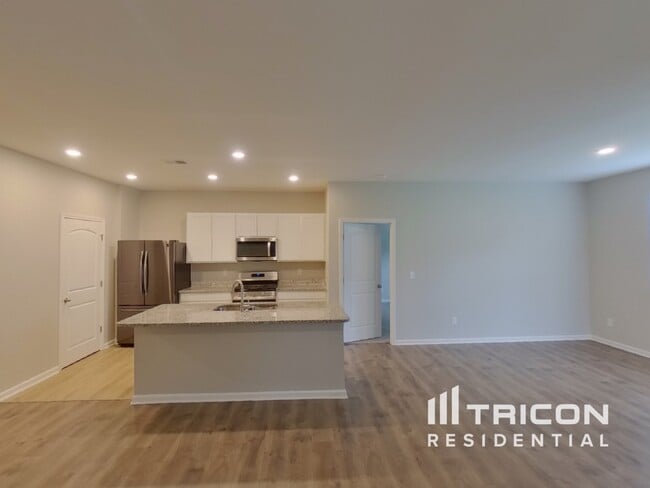 Building Photo - 233 William Dylan Drive Murfreesboro TN