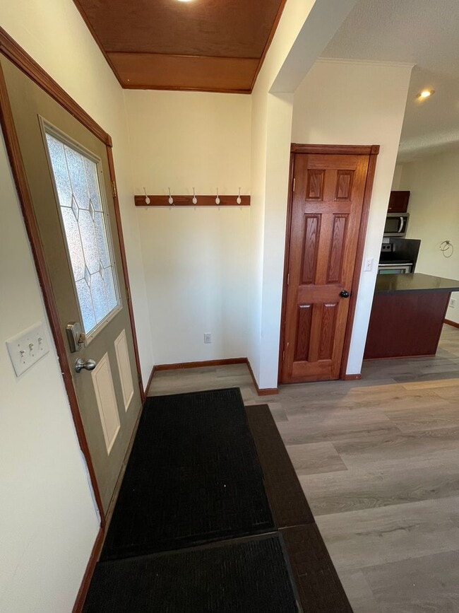 Building Photo - 1511-1513 Logan Ave