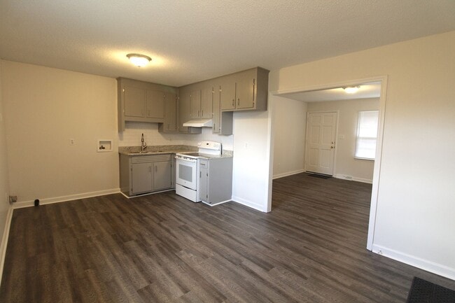 Foto del edificio - 3 Bedroom home with a Full Basement in Indian Trail!