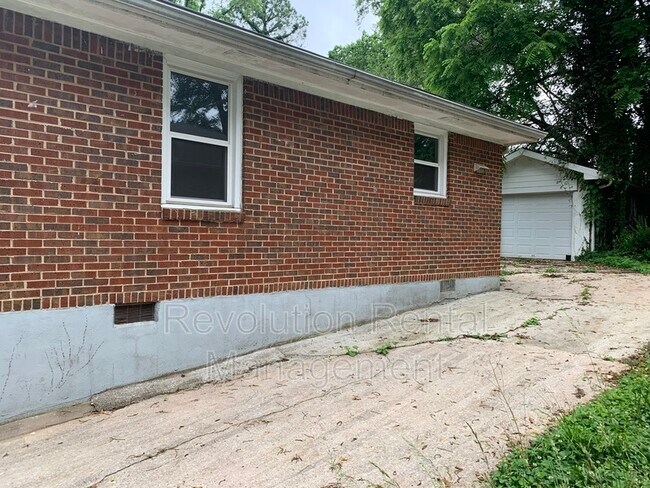 Foto del edificio - 2715 Larkspur Dr SE
