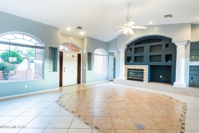 Building Photo - 414 Bury Ct