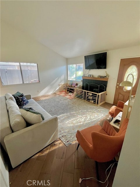 Foto del edificio - 1578 Lisa