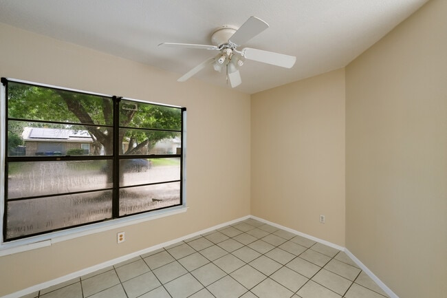 Photo - 9726 Hidden Cross House