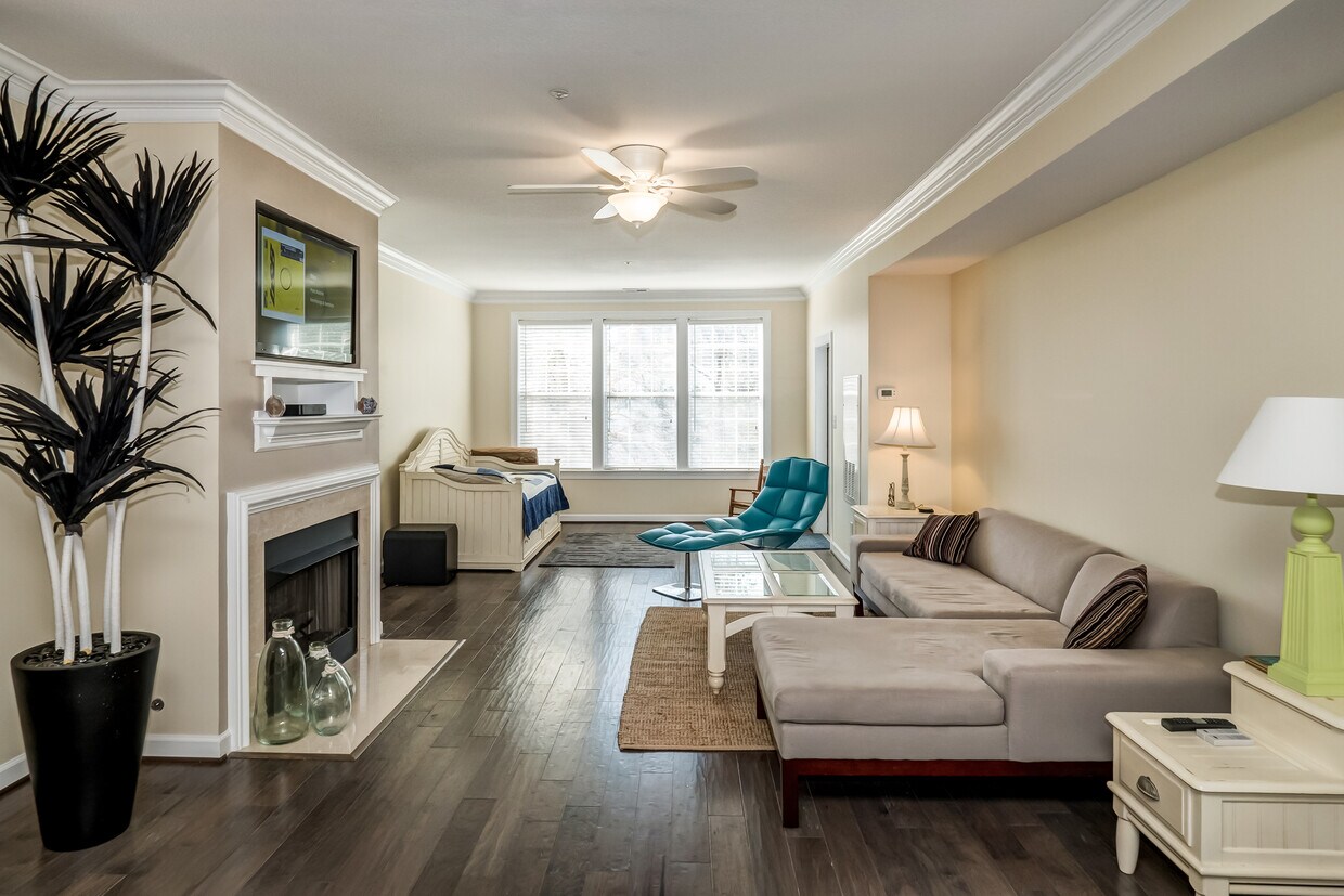 Foto principal - 2904 Brighton Beach Pl