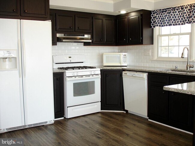 Foto del edificio - 1219 Bayside Rd