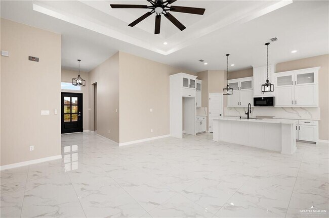 Foto del edificio - 14 Jared Dr