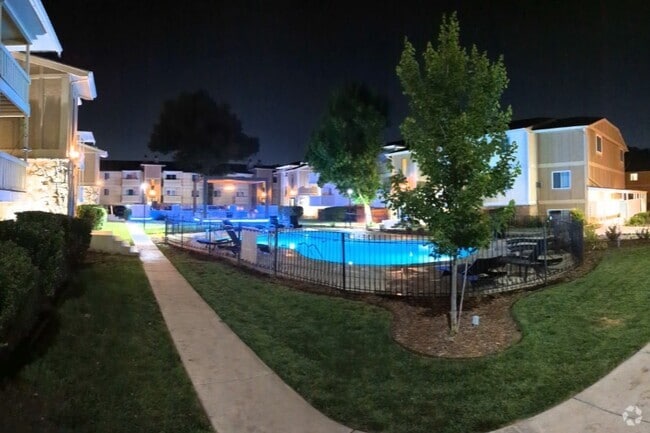 Building Photo - Windham Court