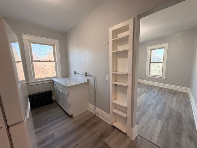 Building Photo - 6800 Sheridan Rd