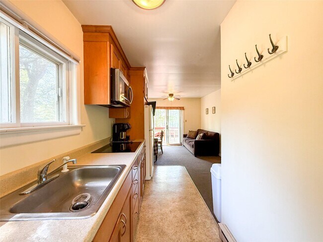 Foto del edificio - 8515 Soundview Ave