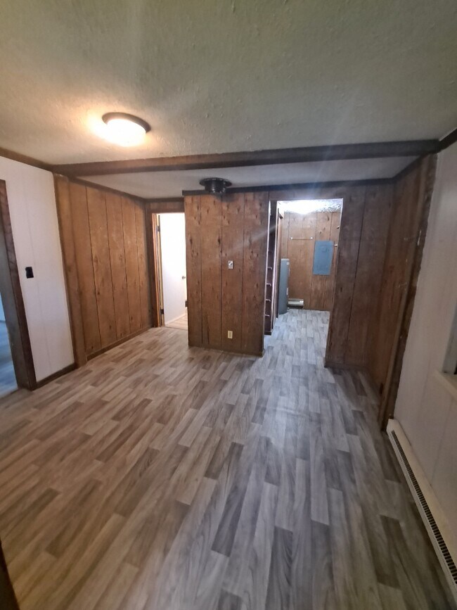 Foto del edificio - 503 E Indiana Ave