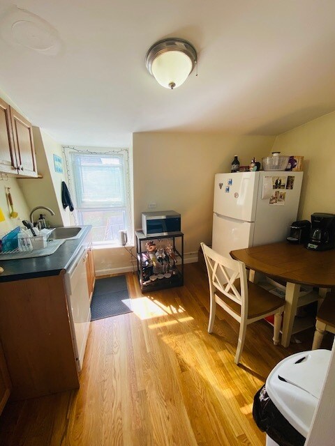 Foto del edificio - 9 Parker St