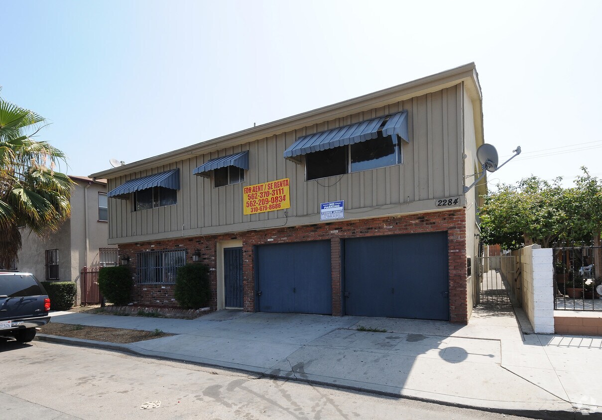 Foto principal - 2284 Locust Ave