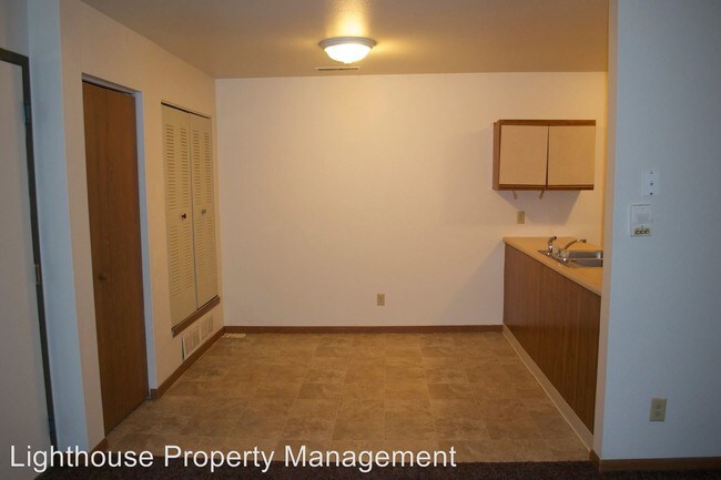 Building Photo - 4350 Norman Dr SE