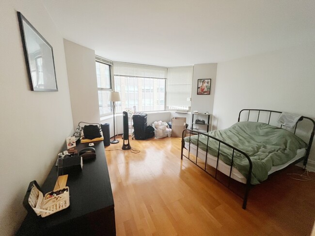 Building Photo - 535 N Michigan Ave