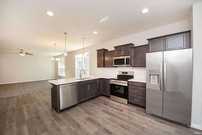 Building Photo - New 3 Bedroom Frankfort Home!