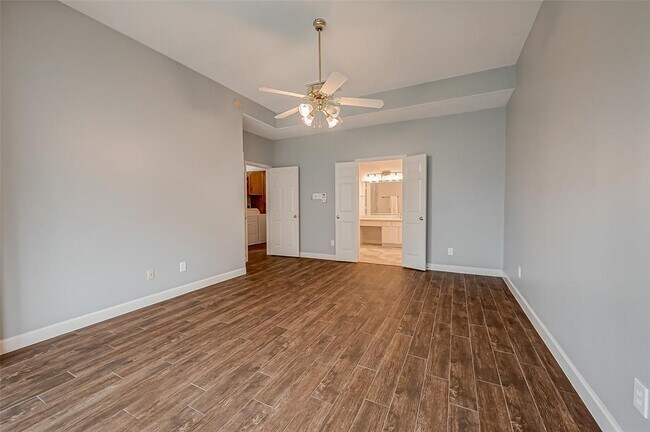 Building Photo - 6006 Lacey Oak Dr