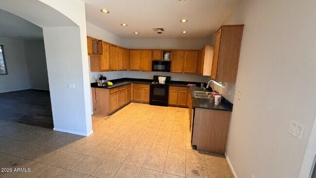 Foto del edificio - 43531 W Oster Dr