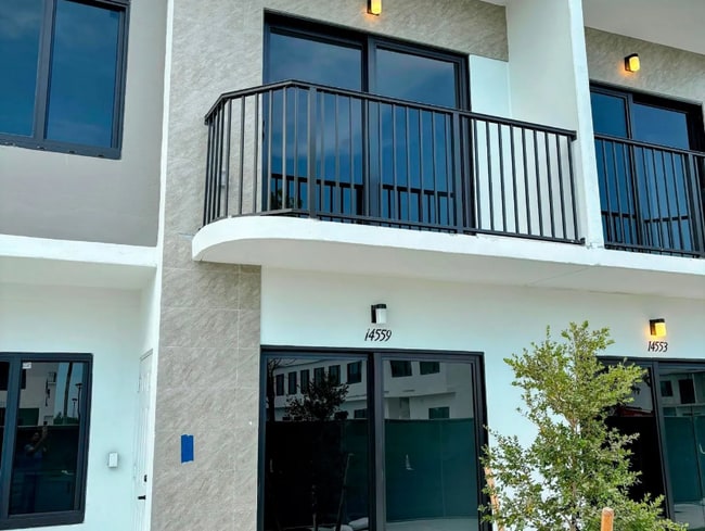 Photo - 14559 SW 261st St Townhome