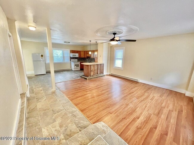 Building Photo - 636 Beech St