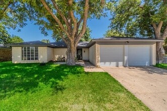 Building Photo - 1701 Brookhaven Cir