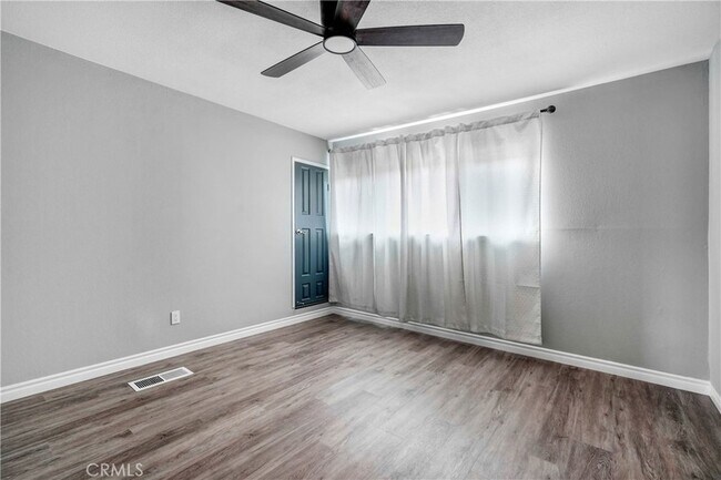 Foto del edificio - 3700 Mountain Ave N
