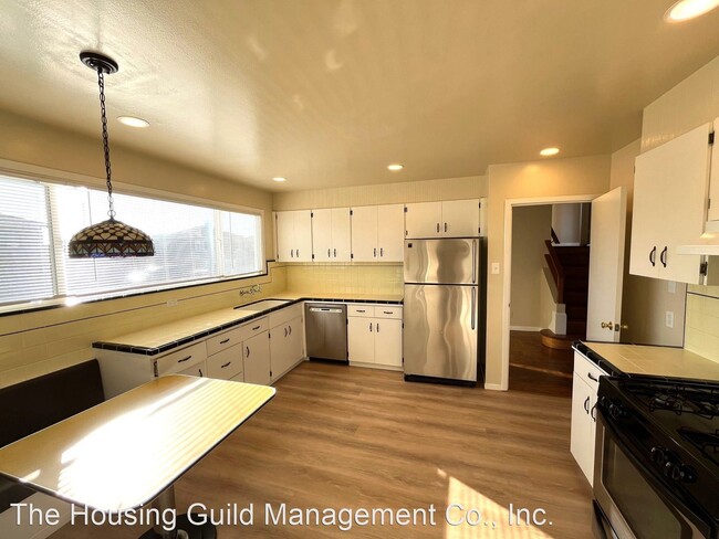 Building Photo - 3 br, 2 bath House - 4000 Ocean Avenue