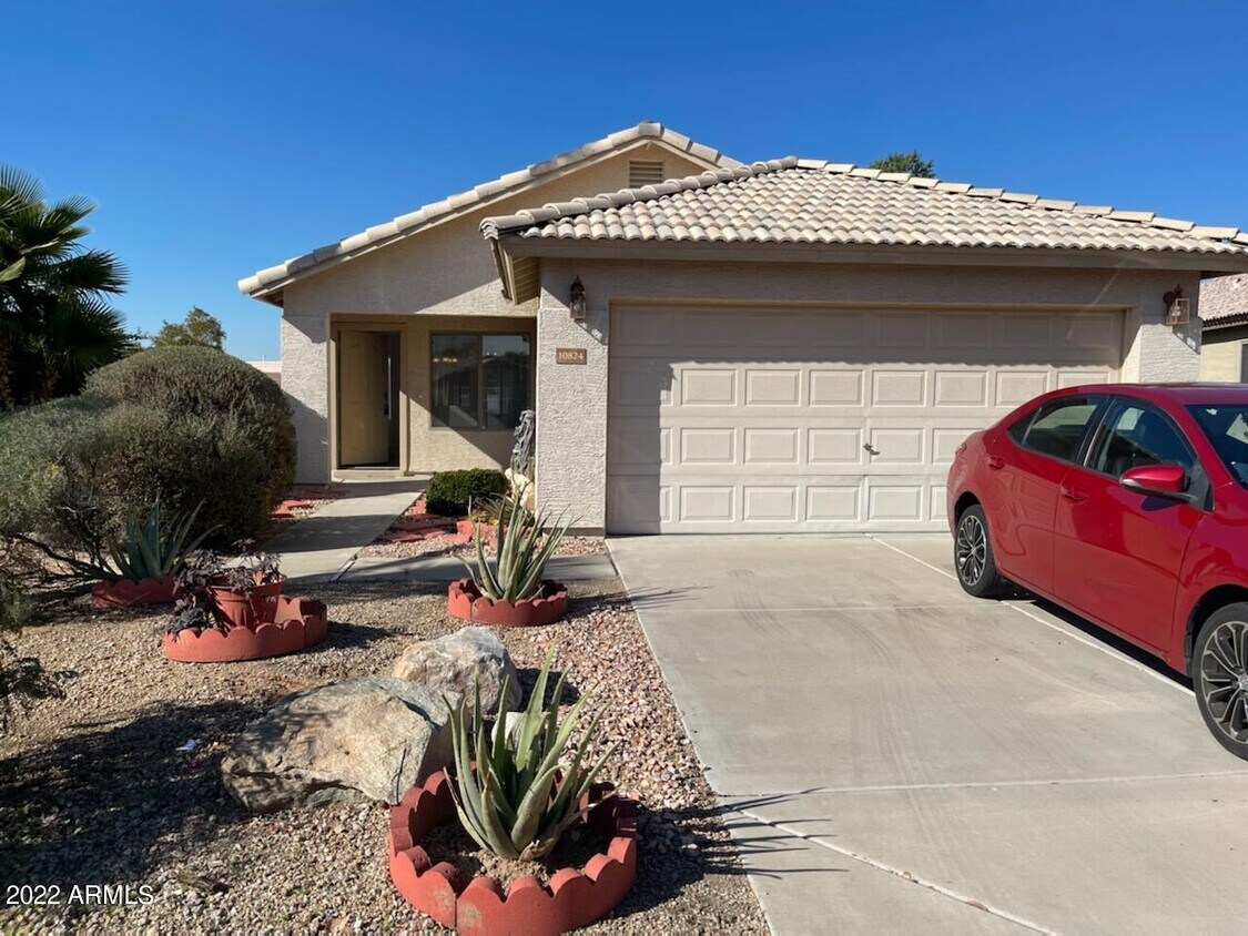 Primary Photo - 10824 W Monte Vista Rd