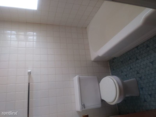 Foto del edificio - 1 br, 1 bath Apartment - 310 N Center St