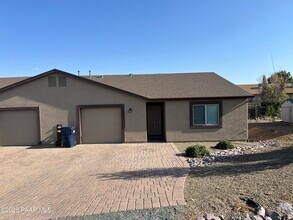 Building Photo - 9545 E Magma Dr