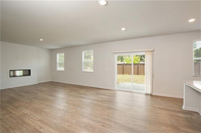 Foto del edificio - 19 Springwood Ln