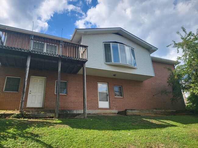 Foto del edificio - 1504 Handley Ave