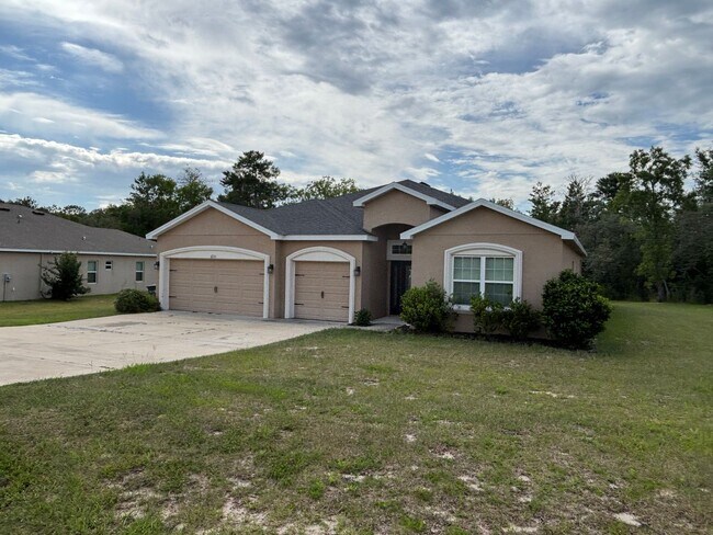 Foto del edificio - 4 bedroom / 3 bath in great neighborhood - WON'T LAST!