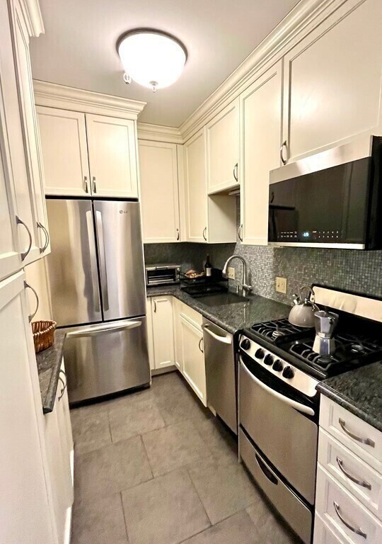 Building Photo - 133 Marlborough St