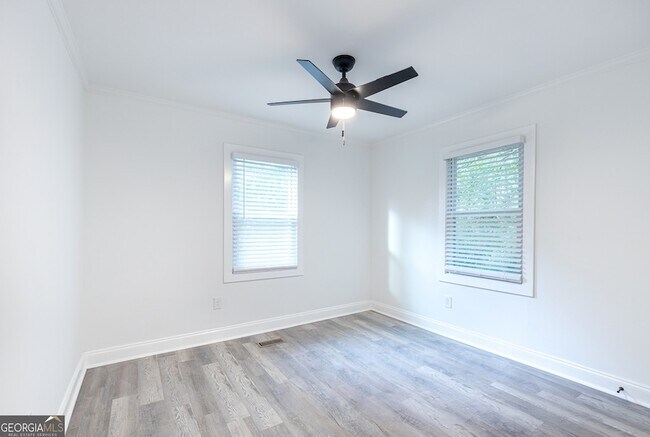 Foto del edificio - 4175 Cottage Ln