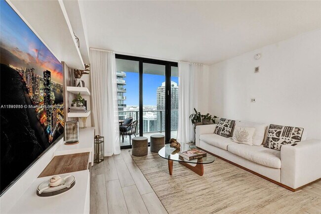 Foto del edificio - 1010 Brickell Ave