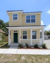 Building Photo - 1148 E 3rd St
