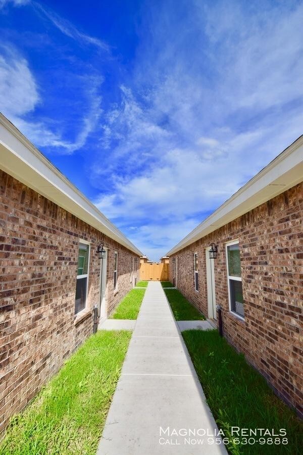 Building Photo - 3 bedroom in Alton TX 78573