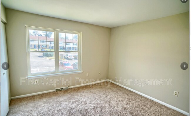 Building Photo - 1665 Long Dr