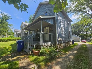 Building Photo - 449 S Prospect St