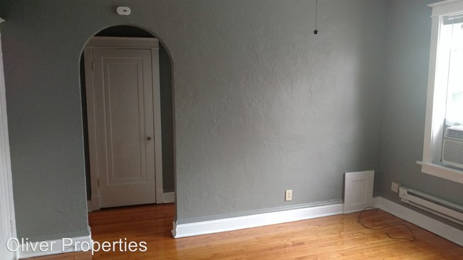 Building Photo - 3848 Bamberger Ave
