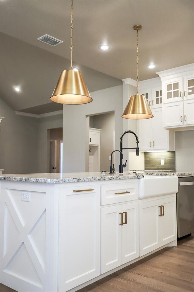 Building Photo - 4 bed 3 bath Cooper ISD