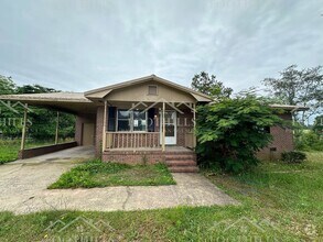 Building Photo - 122 Smith Dr