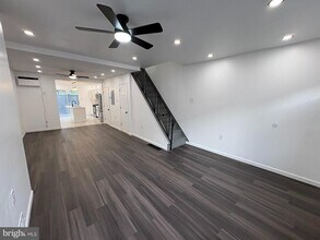 Building Photo - 2040 S Norwood St