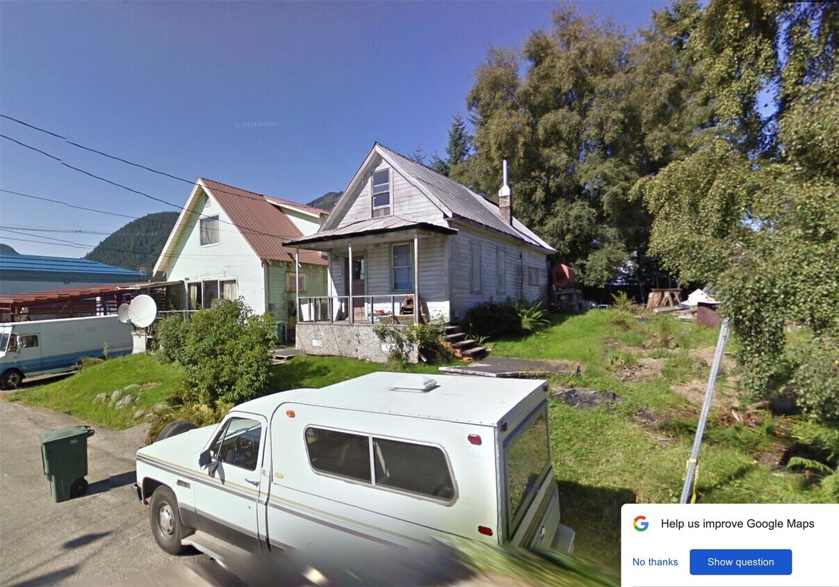 Primary Photo - 107 Excel St